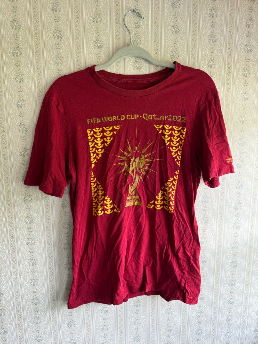 FIFA World Cup Qatar 2022 Official Licensed Tee Maroon Graphic Tee Size M
